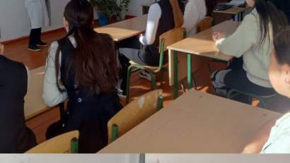 "Қыздың ары - ұлттың ары"